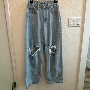 Wild Fable Wide Leg Jeans with Distressing, Light Wash, Size 25 Regular